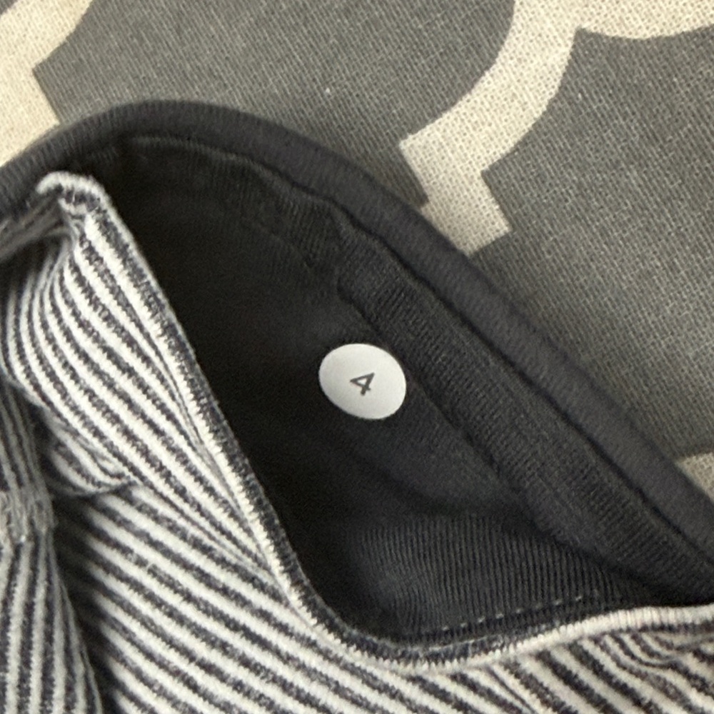 Lululemon Athletica Striped Capri Leggings - Picture 6 of 6